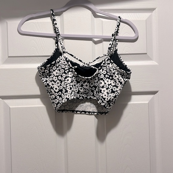 Victorias Secret PINK sports bra - size small - black and white - athletic wear - Picture 2 of 2